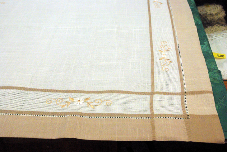 Square Table-Cloth