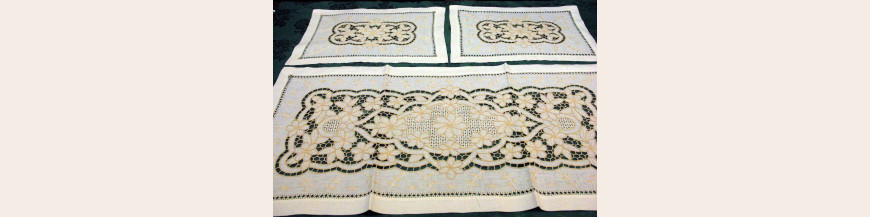 Set Doilies 3 Pieces